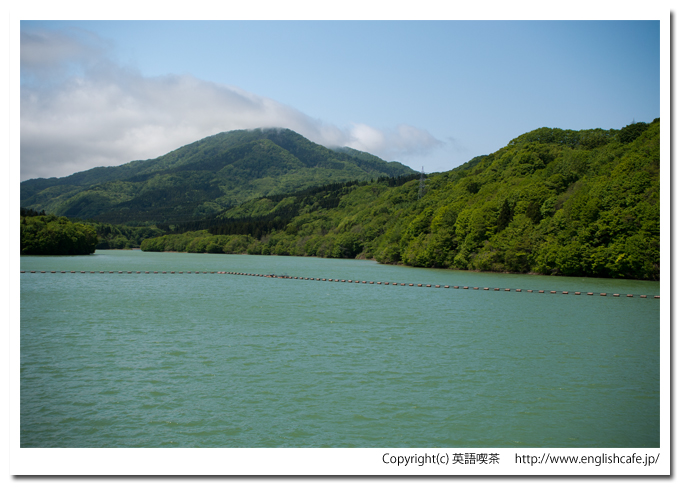上磯ダムのダム湖奥側（北海道北斗市）