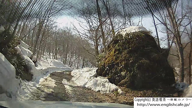 相沼内ダムと林道（北海道八雲町）
