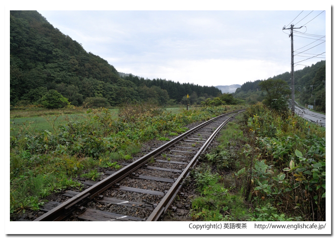 天ノ川駅、江差方面へ続く線路（北海道檜山郡上ノ国町）