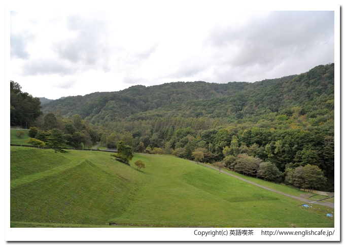 厚真ダム、下流部の山々の景色（北海道厚真町）