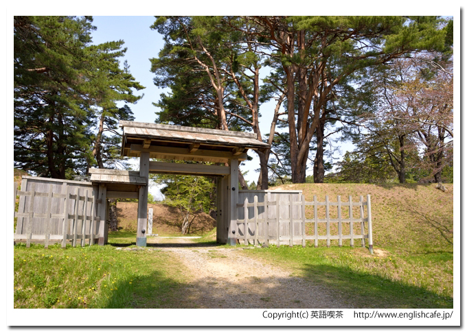 松前藩戸切地陣屋跡、陣屋跡の門（北海道北斗市）