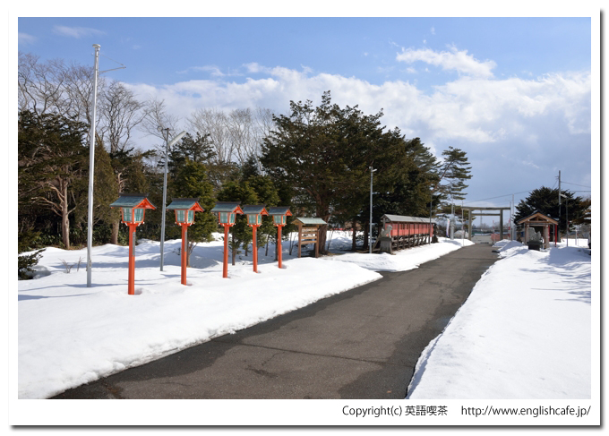 飯生神社、飯生神社の社殿から見た境内の様子（北海道山越郡長万部町）