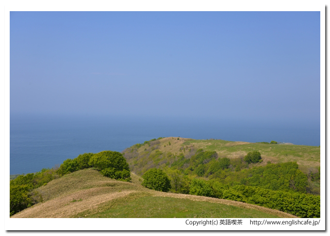 磯谷高原、頂上の景色から（北海道寿都郡寿都町）