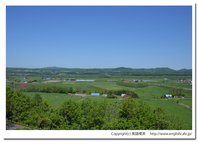 観農台、観農台からの正面側眺望風景（北海道日高郡新ひだか町）