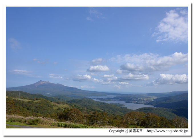 きじひき高原、きじひき高原展望台から見る、大沼公園と駒ヶ岳（北海道北斗市）