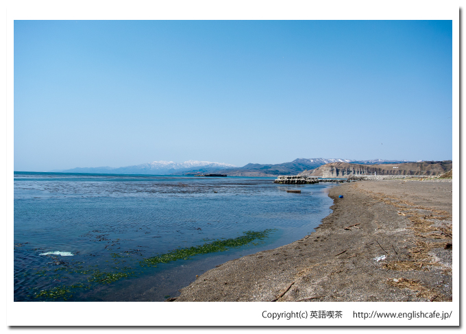 くぐり岩の海（北海道乙部町）