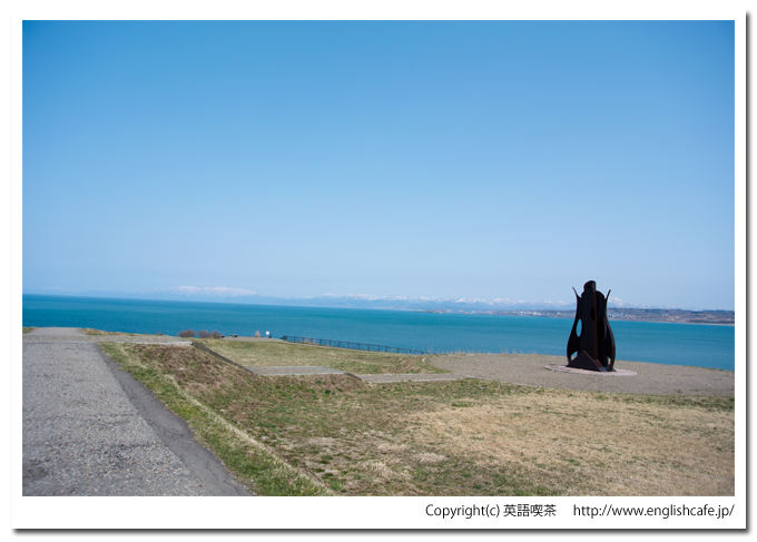 窓岩へ。道の駅もんじゅとモニュメント（北海道檜山郡上ノ国町）