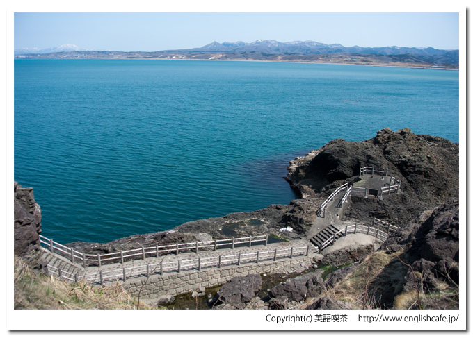 窓岩への散策路途中（北海道檜山郡上ノ国町）