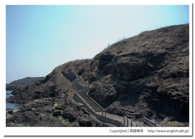 上へ続く散策路（北海道檜山郡上ノ国町）