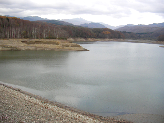 真駒内ダムのダム湖（北海道久遠郡せたな町）
