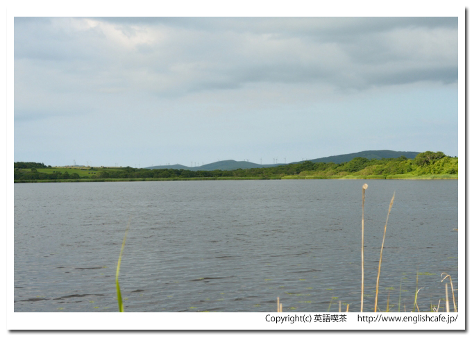メグマ沼、メグマ沼と宗谷丘陵（北海道稚内市）