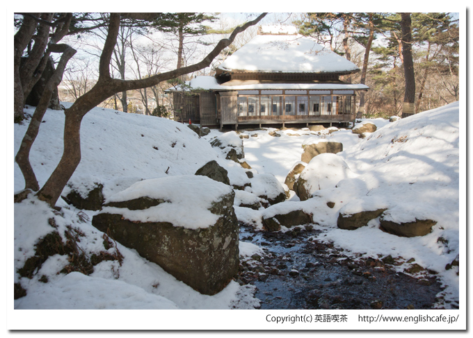 冬の見晴公園から園亭（北海道函館市）