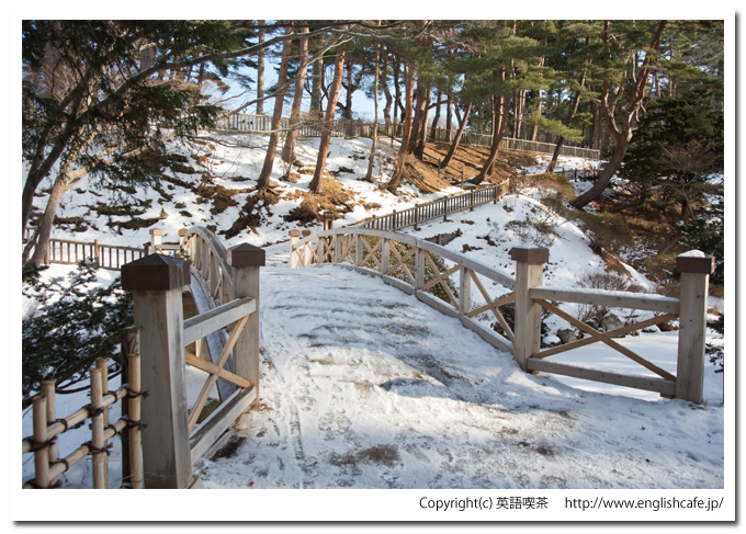 冬の見晴公園から木橋（北海道函館市）