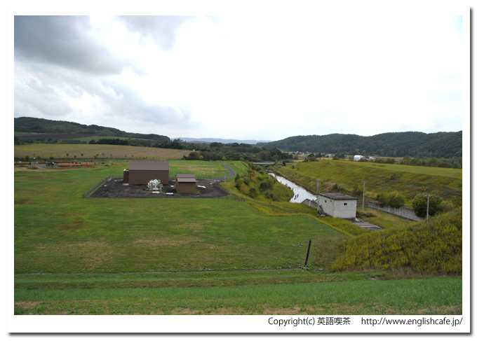 瑞穂ダム、瑞穂ダムの下流域の景色（北海道安平町）