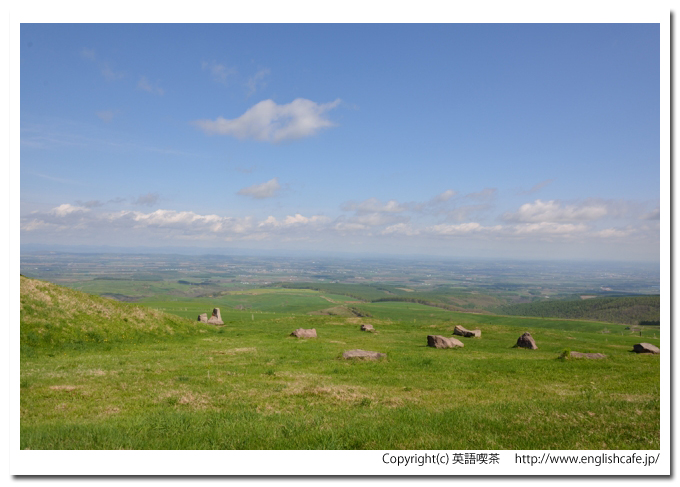 ナイタイ高原牧場、レストハウス付近からの高原景色（北海道上士幌町）