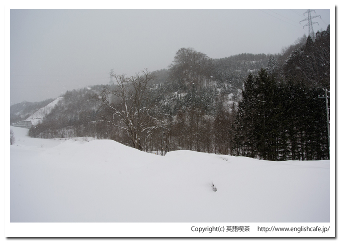 雪景色の濁川ダム正面（北海道森町）