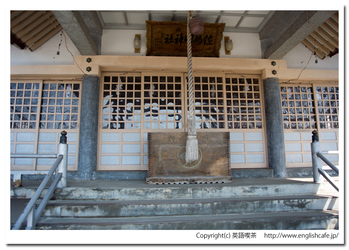 佐女川神社の前（北海道木古内町）