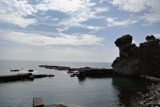 澤口の滝とキス熊岩（北海道神恵内村）