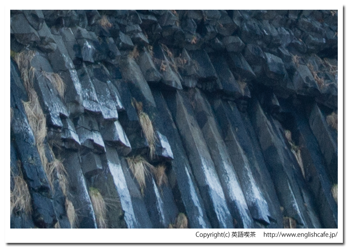 鮪の岬の柱状節理（北海道乙部町）