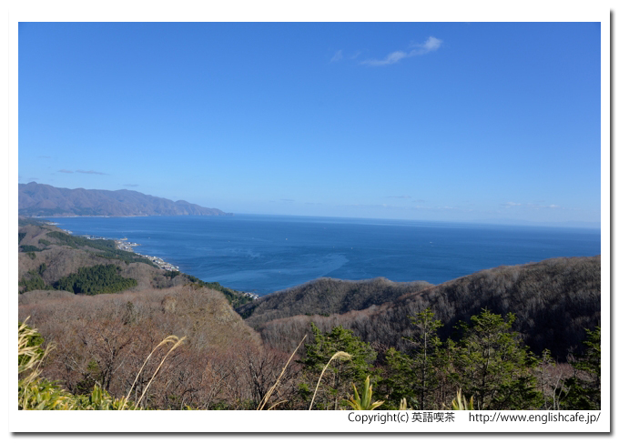白神岳、白神岳に通じる林道から見る海岸の風景（北海道松前郡松前町）