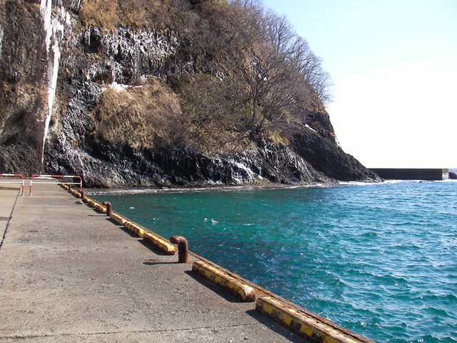 北海道松前郡福島町の岬の女郎ケ岬と海