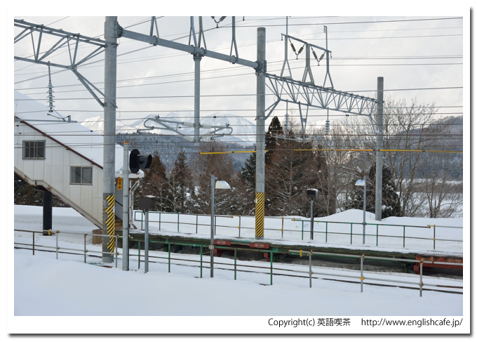 知内駅、知内駅のホーム（北海道知内町）