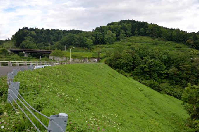 青山ダム